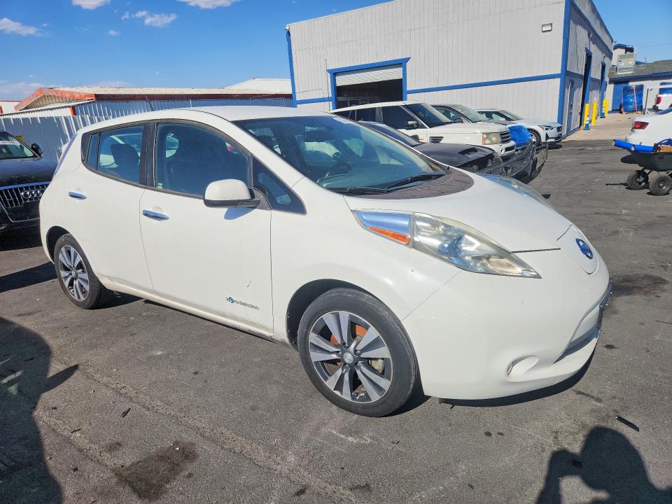 53986666 :رقم المزاد ، 1N4AZ0CPXFC326470 vin ، 2015 Nissan Leaf مزاد بيع