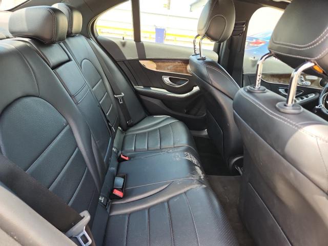 52411686 :رقم المزاد ، 55SWF4KB0HU196290 vin ، 2017 Mercedes-benz C مزاد بيع