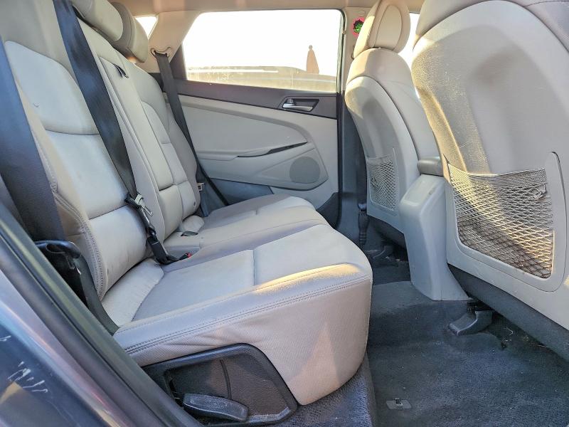 55443626 :رقم المزاد ، KM8J33A25GU187246 vin ، 2016 Hyundai Tucson مزاد بيع