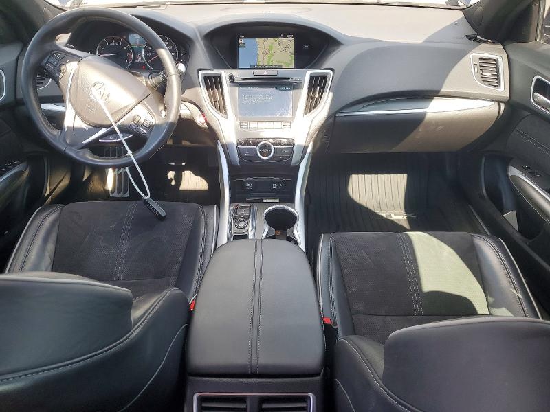 55071976 :رقم المزاد ، 19UUB2F62JA001621 vin ، 2018 Acura Tlx مزاد بيع