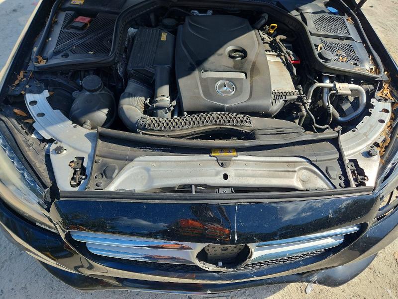 Продажа на аукционе авто 2015 Mercedes-benz C, vin: 55SWF4KB6FU042373, номер лота: 53400236