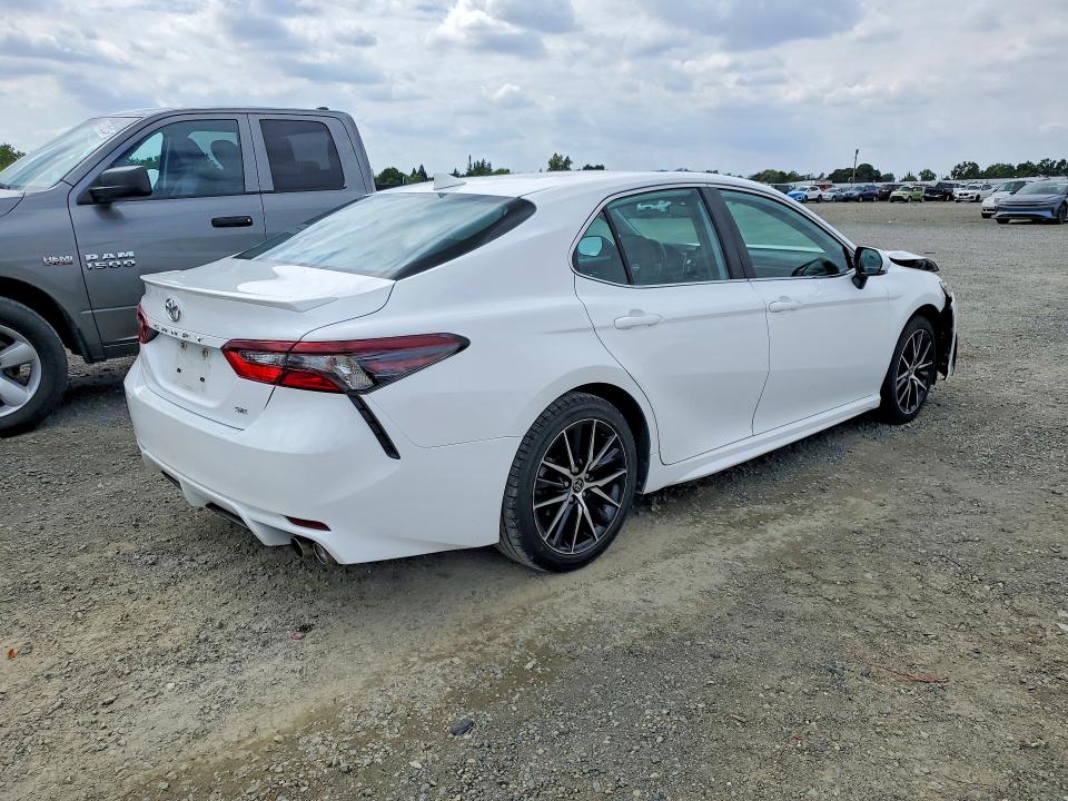 2023 Toyota Camry მანქანა იყიდება აუქციონზე, vin: 4T1G11AK9PU721773, აუქციონის ნომერი: 55585106