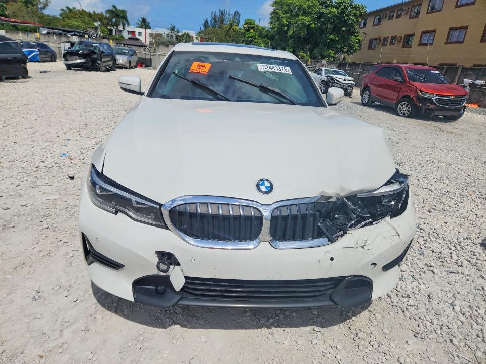 52443326 :رقم المزاد ، 3MW5R1J04M8B83721 vin ، 2021 Bmw 330i مزاد بيع