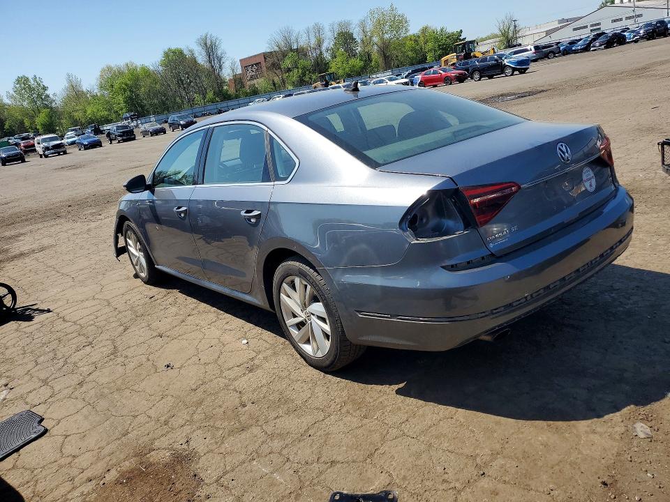 52295416 :رقم المزاد ، 1VWBA7A35JC013010 vin ، 2018 Volkswagen Passat مزاد بيع