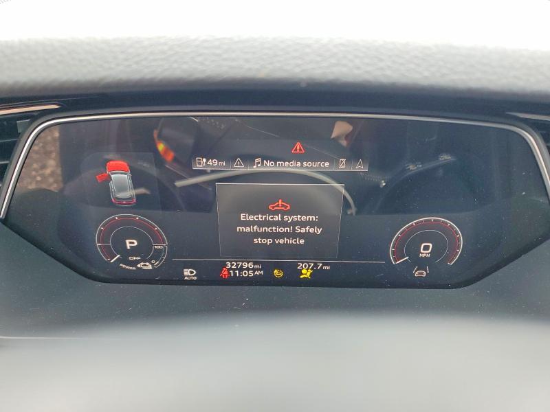 2021 Audi E-tron მანქანა იყიდება აუქციონზე, vin: WA1AAAGE5MB010701, აუქციონის ნომერი: 55091346