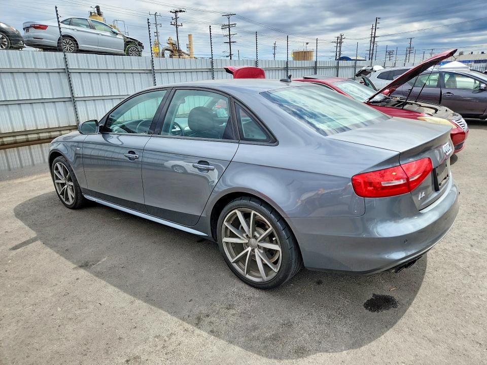 52052266 :رقم المزاد ، WAUAFAFL9GN015083 vin ، 2016 Audi A4 مزاد بيع