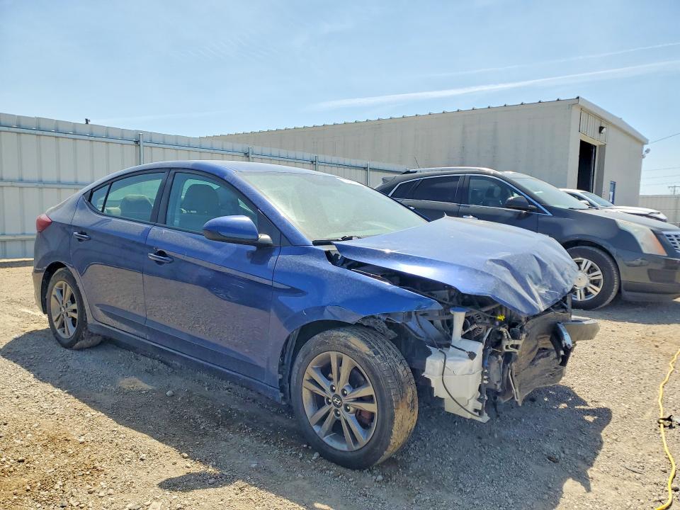 51996096 :رقم المزاد ، 5NPD84LF2HH099081 vin ، 2017 Hyundai Elantra مزاد بيع