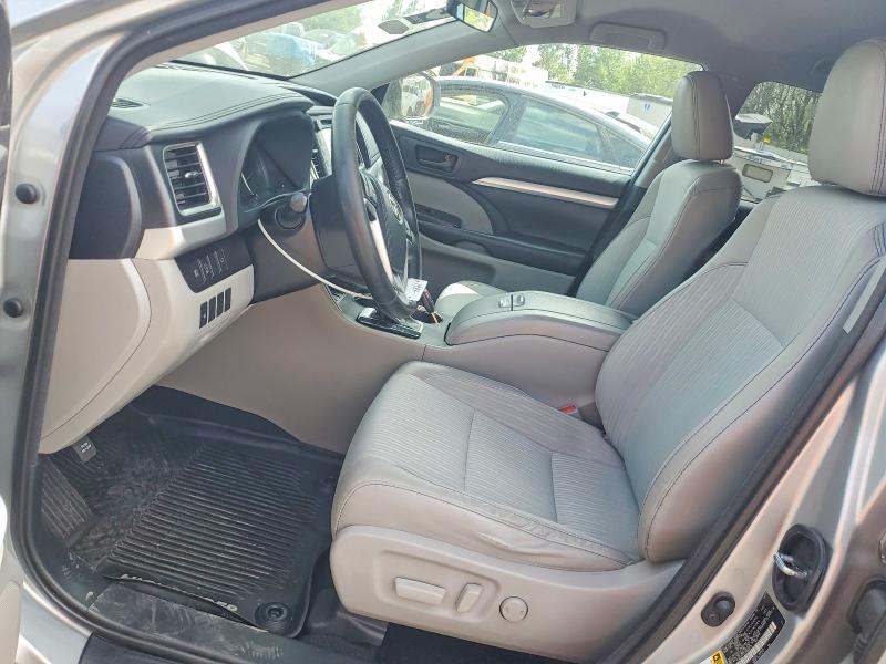 2018 Toyota Highlander მანქანა იყიდება აუქციონზე, vin: 5TDBZRFH3JS865513, აუქციონის ნომერი: 51778696