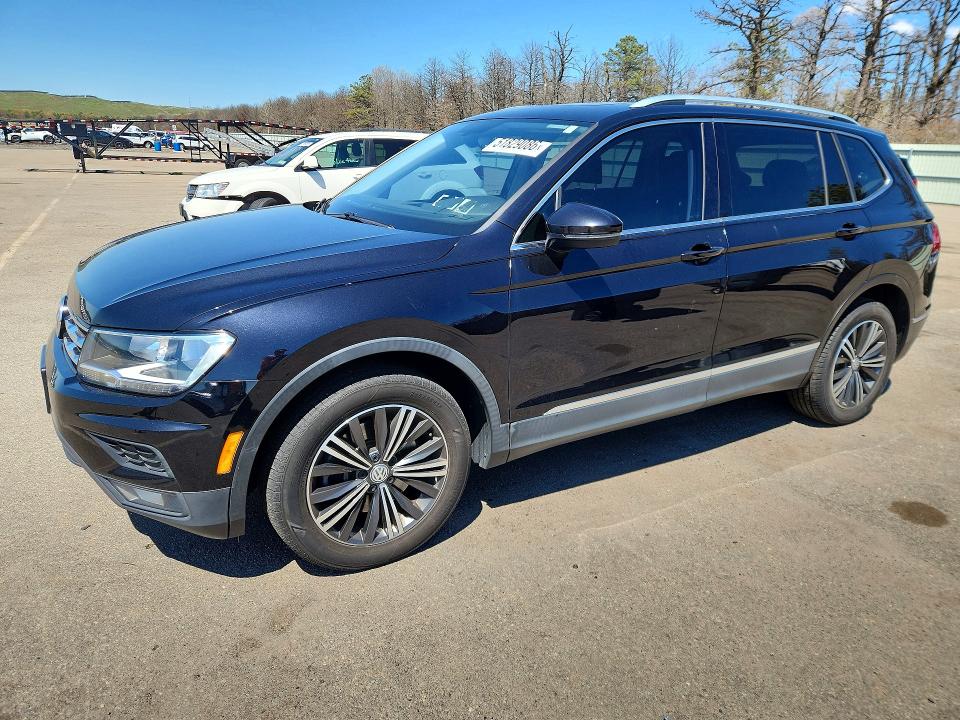Продажа на аукционе авто 2018 Volkswagen Tiguan, vin: 3VV2B7AX8JM032878, номер лота: 51829086