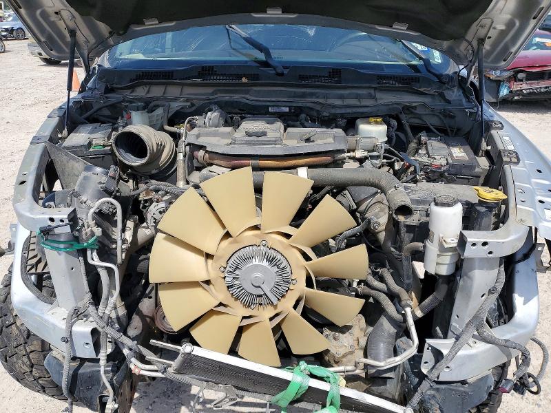 52910886 :رقم المزاد ، 3C6UR5GL3HG610378 vin ، 2017 Ram 2500 مزاد بيع