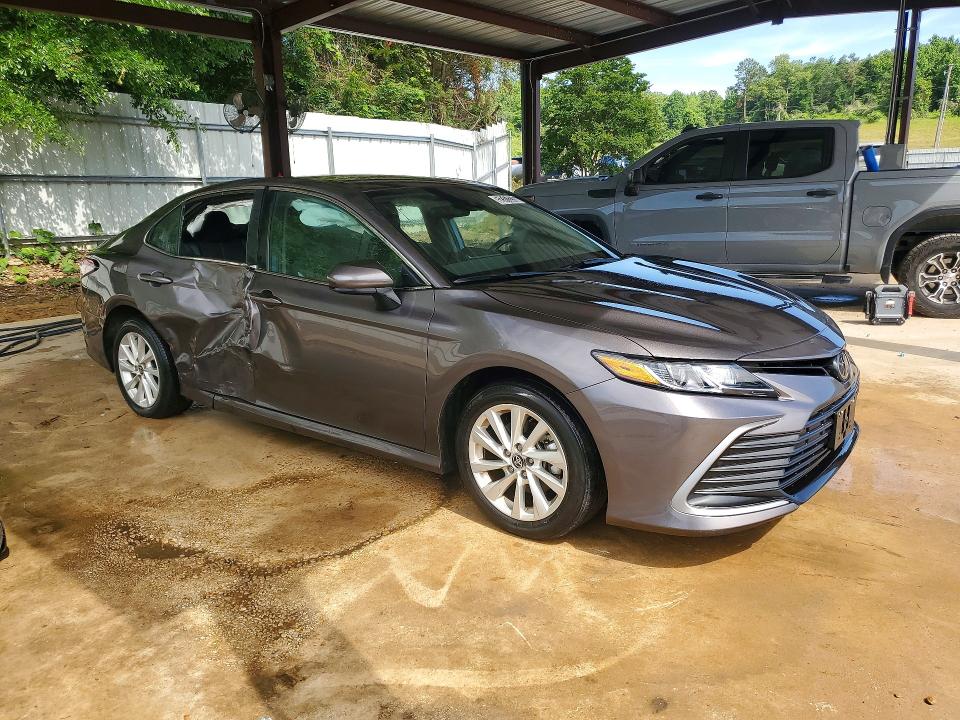 52317276 :رقم المزاد ، 4T1C11AK3RU862310 vin ، 2024 Toyota Camry مزاد بيع