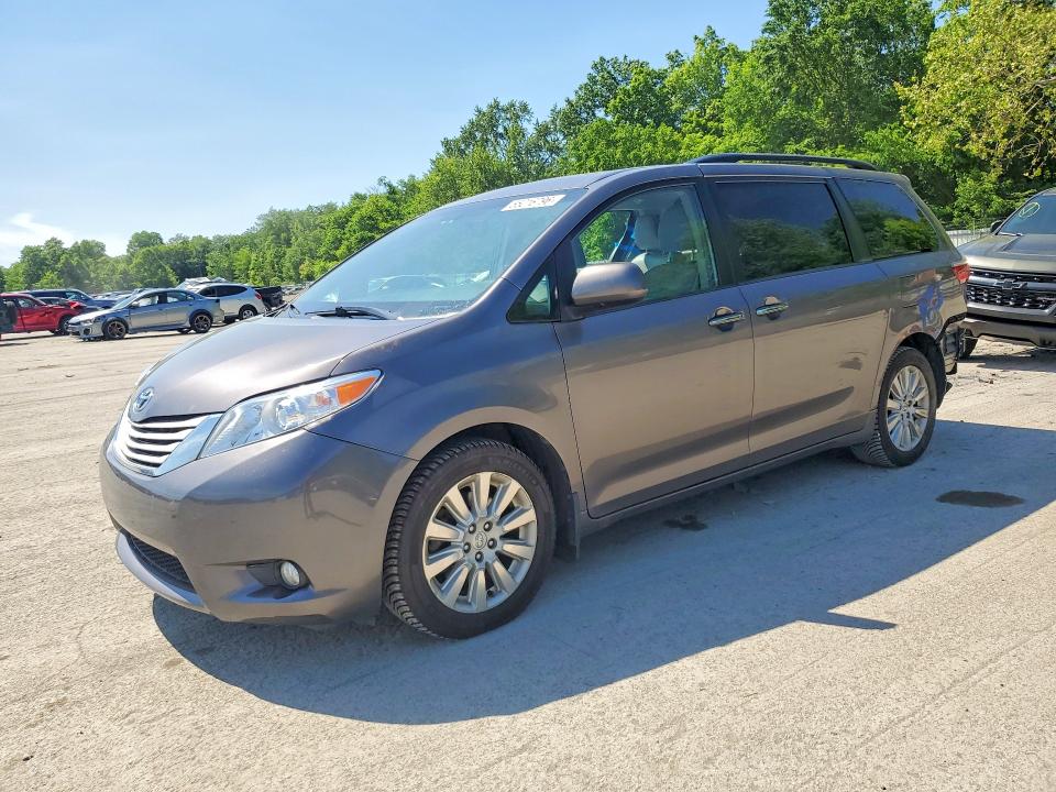 Aukcja sprzedaży 2015 Toyota Sienna, vin: 5TDDK3DC8FS111872, numer aukcji: 55016796