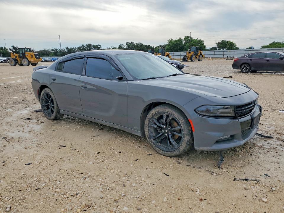 54157436 :رقم المزاد ، 2C3CDXHG2JH200326 vin ، 2018 Dodge Charger مزاد بيع