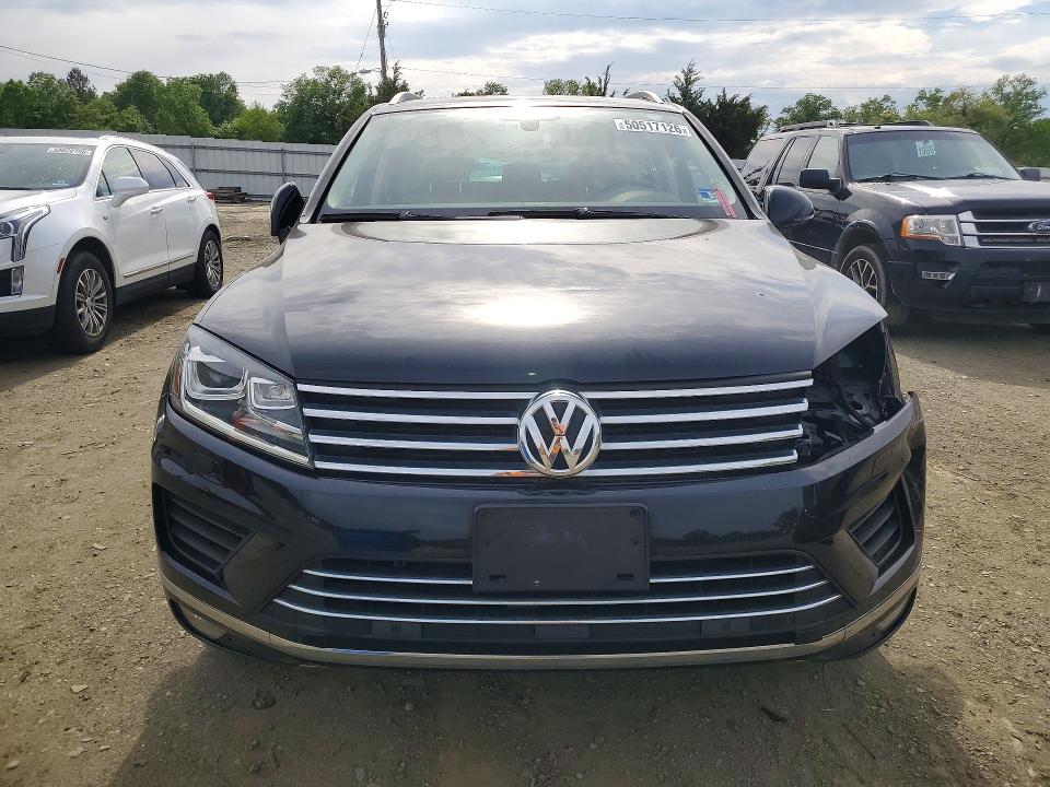 50517126 :رقم المزاد ، WVGEF9BP9GD002203 vin ، 2016 Volkswagen Touareg مزاد بيع