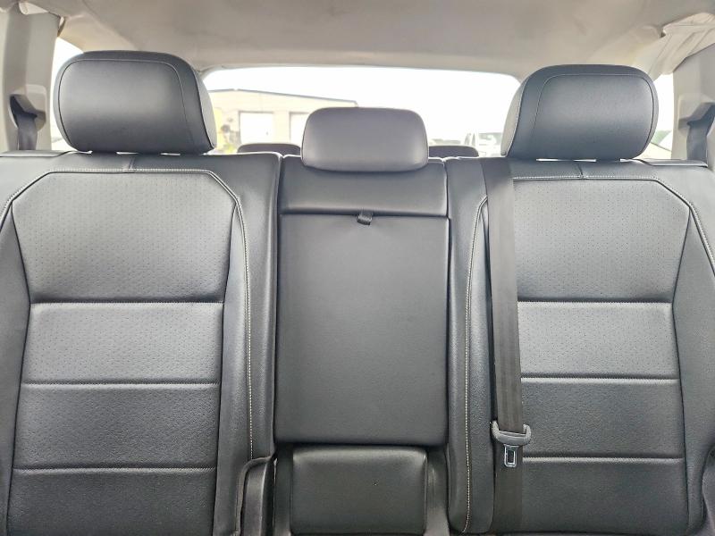 Продажа на аукционе авто 2021 Volkswagen Tiguan, vin: 3VV3B7AX3MM105955, номер лота: 54091846