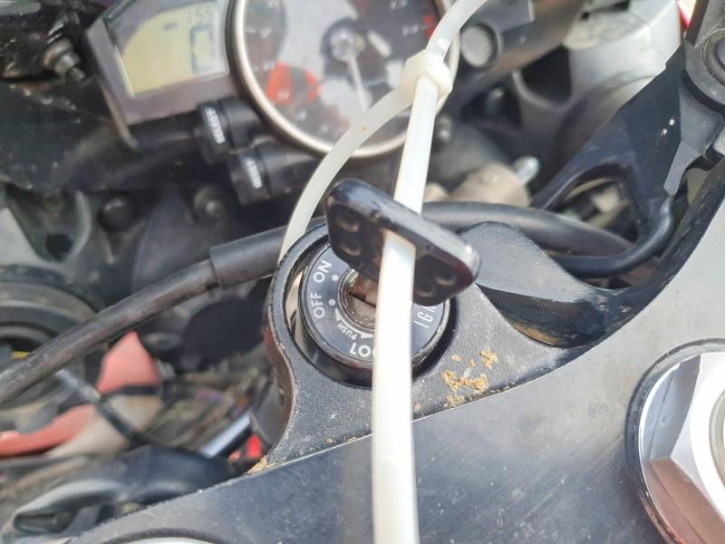 54556416 :رقم المزاد ، JYARN13Y14A000326 vin ، 2004 Yamaha Yzfr1 مزاد بيع