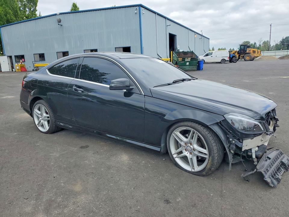 52597236 :رقم المزاد ، WDDGJ4HB6CF778156 vin ، 2012 Mercedes-benz C مزاد بيع