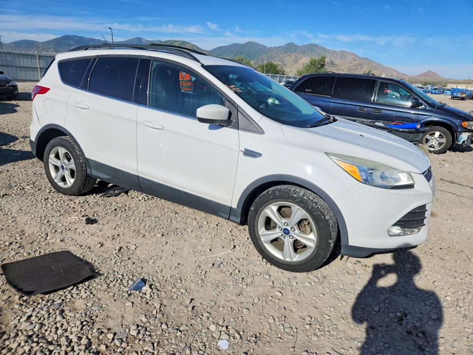 Продажа на аукционе авто 2016 Ford Escape, vin: 1FMCU0GX2GUB99524, номер лота: 54450916