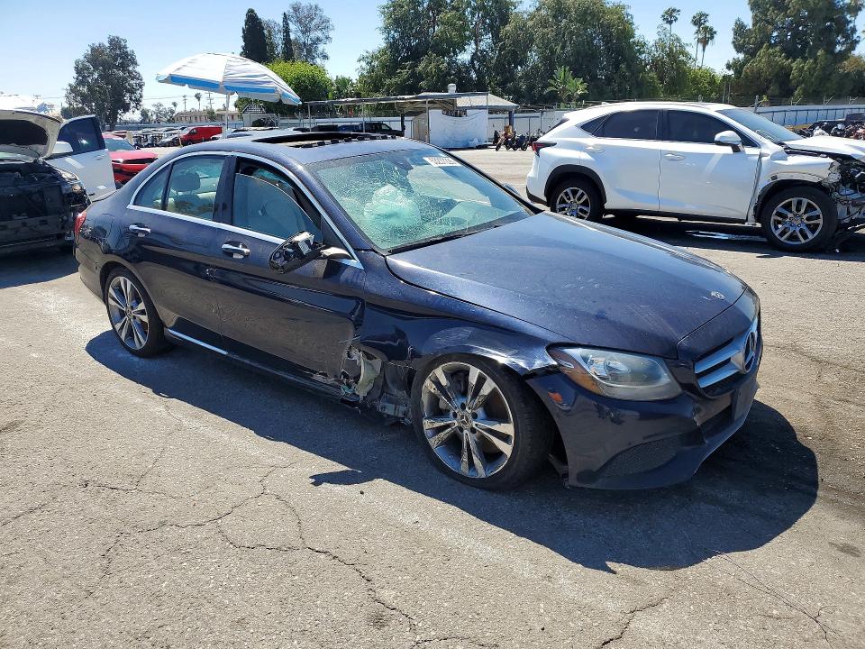 2018 Mercedes-benz C მანქანა იყიდება აუქციონზე, vin: 55SWF4JB6JU263868, აუქციონის ნომერი: 53237226