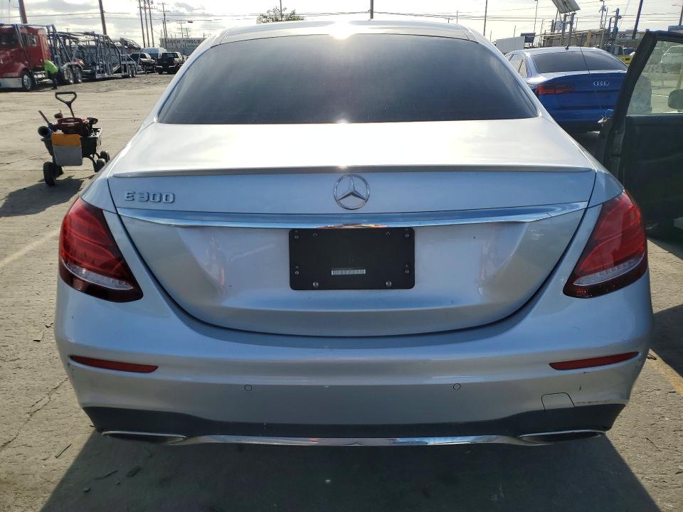 Продажа на аукционе авто 2019 Mercedes-benz E, vin: WDDZF4JB4KA514577, номер лота: 52373046
