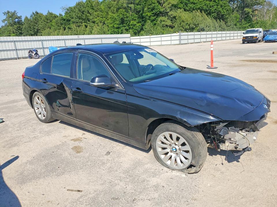 52847656 :رقم المزاد ، WBA3A5C57EJ464903 vin ، 2014 Bmw 328 مزاد بيع