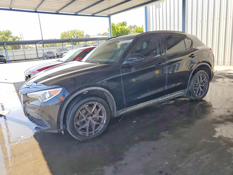 52088936 :رقم المزاد ، ZASPAJAN2K7C38879 vin ، 2019 Alfa Romeo Stelvio مزاد بيع