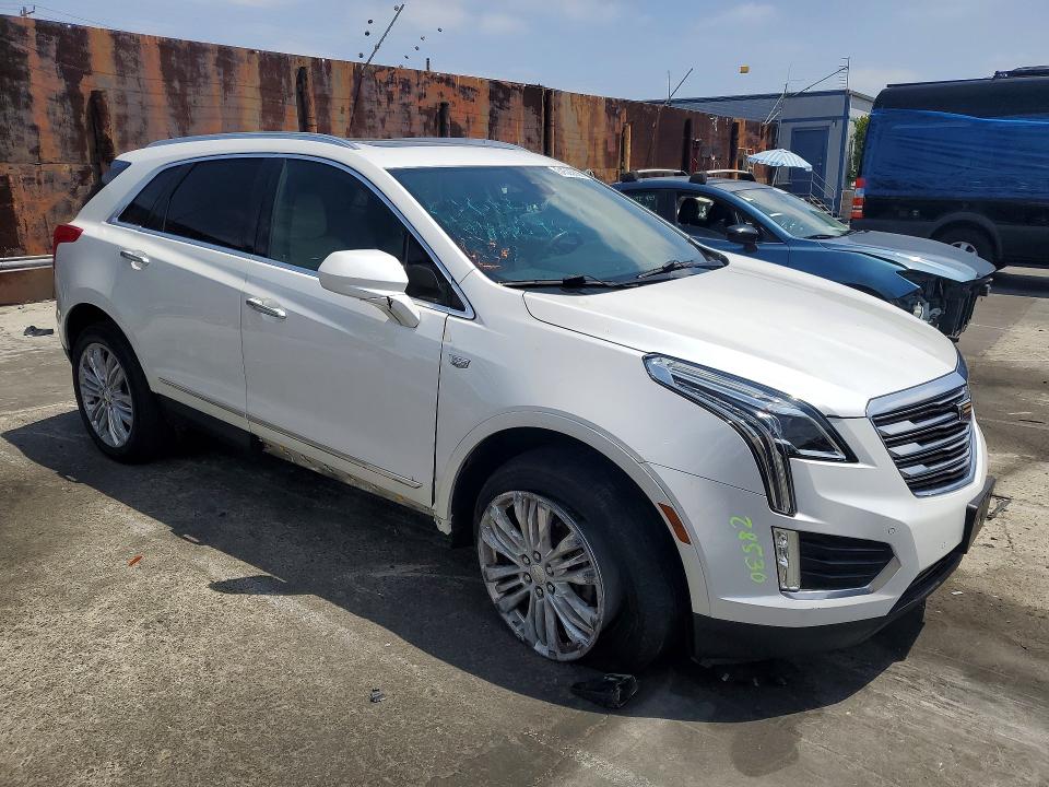 51523826 :رقم المزاد ، 1GYKNCRS6HZ194129 vin ، 2017 Cadillac Xt5 مزاد بيع
