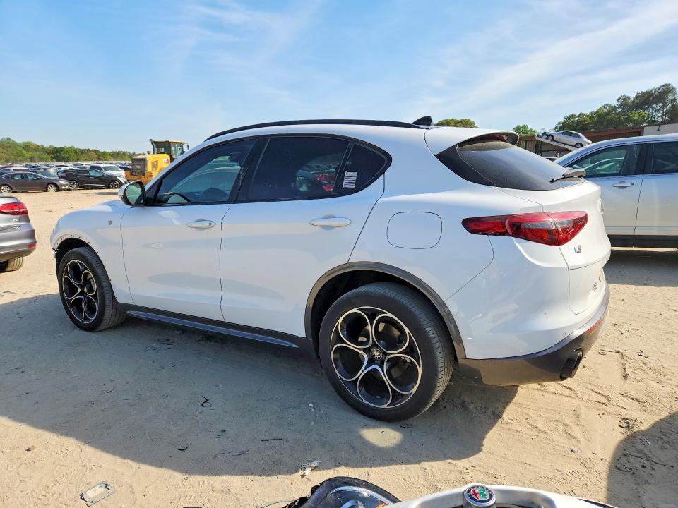 Aukcja sprzedaży 2023 Alfa Romeo Stelvio, vin: ZASPAKBN3P7D58962, numer aukcji: 52639346