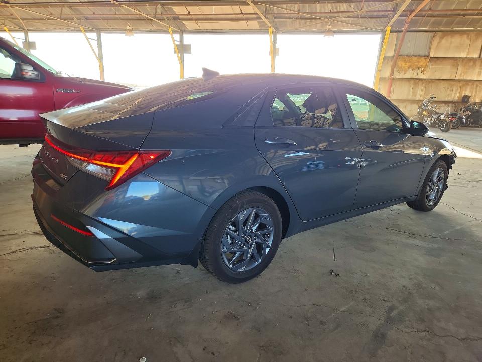 Продажа на аукционе авто 2024 Hyundai Elantra, vin: KMHLM4DJ6RU101511, номер лота: 53063146