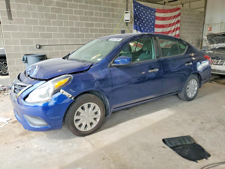 54872156 :رقم المزاد ، 3N1CN7AP8JL884814 vin ، 2018 Nissan Versa مزاد بيع