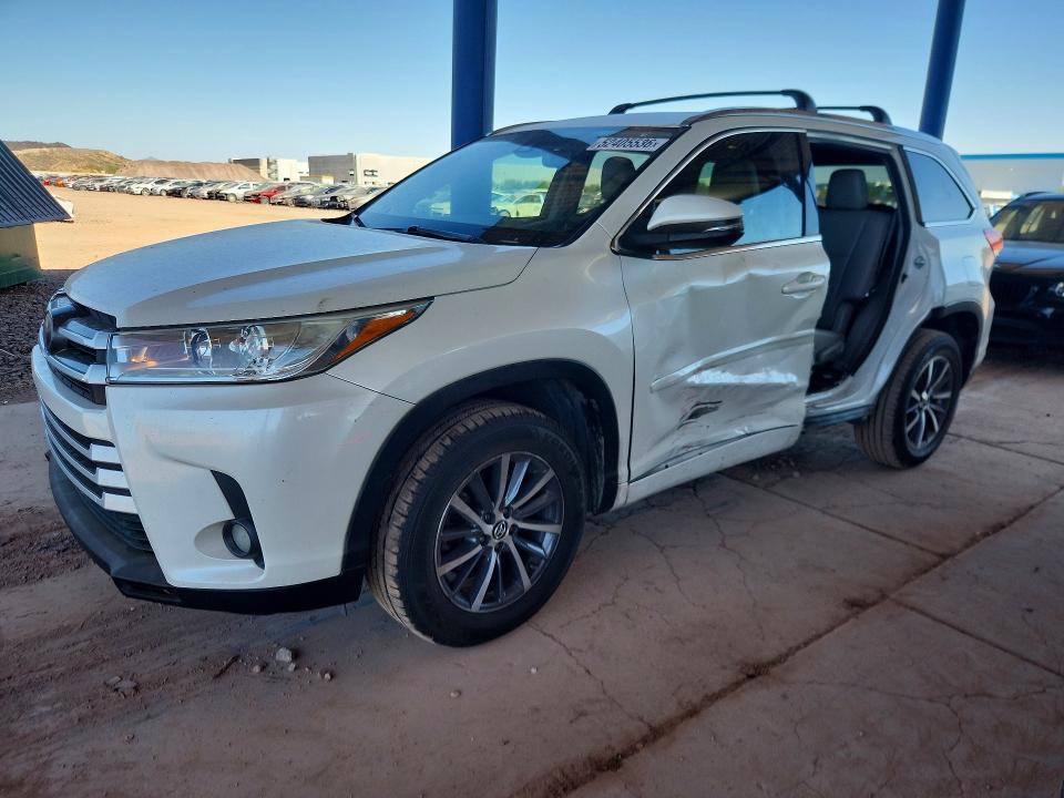 Aukcja sprzedaży 2018 Toyota Highlander, vin: 5TDKZRFHXJS536629, numer aukcji: 52405536