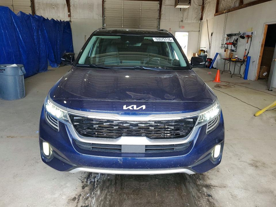 2023 Kia Seltos მანქანა იყიდება აუქციონზე, vin: KNDETCA28P7386165, აუქციონის ნომერი: 53575116