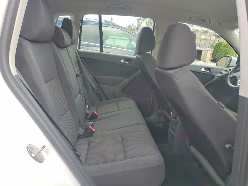 51944086 :رقم المزاد ، WVGBV3AX1EW564957 vin ، 2014 Volkswagen Tiguan مزاد بيع