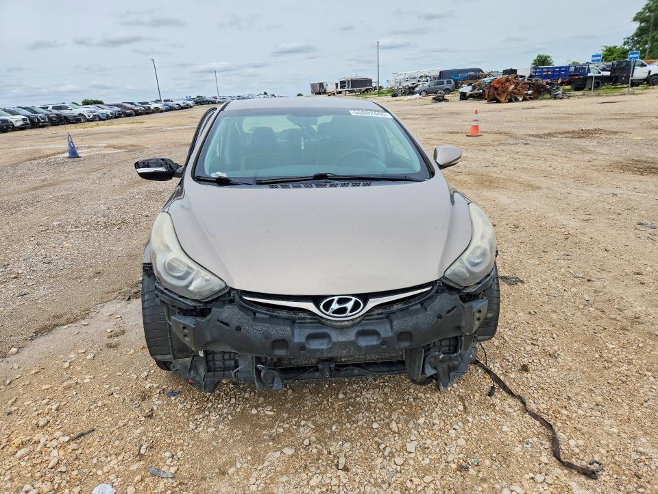 55082446 :رقم المزاد ، 5NPDH4AE9FH618120 vin ، 2015 Hyundai Elantra مزاد بيع