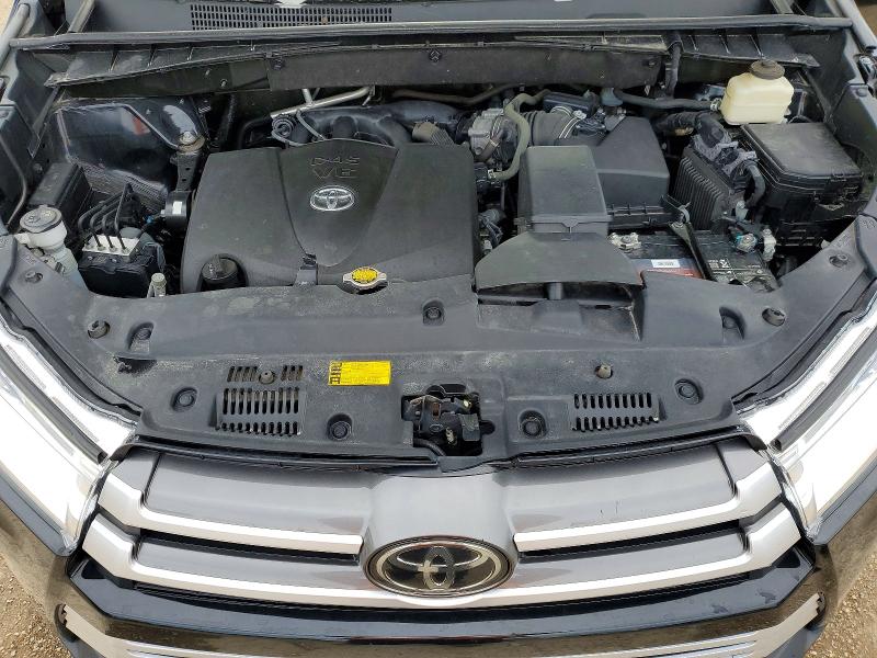 52327796 :رقم المزاد ، 5TDZZRFH5HS217471 vin ، 2017 Toyota Highlander مزاد بيع