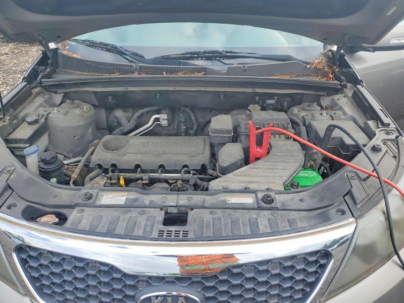 2011 Kia Sorento მანქანა იყიდება აუქციონზე, vin: 5XYKT3A12BG069598, აუქციონის ნომერი: 52849146