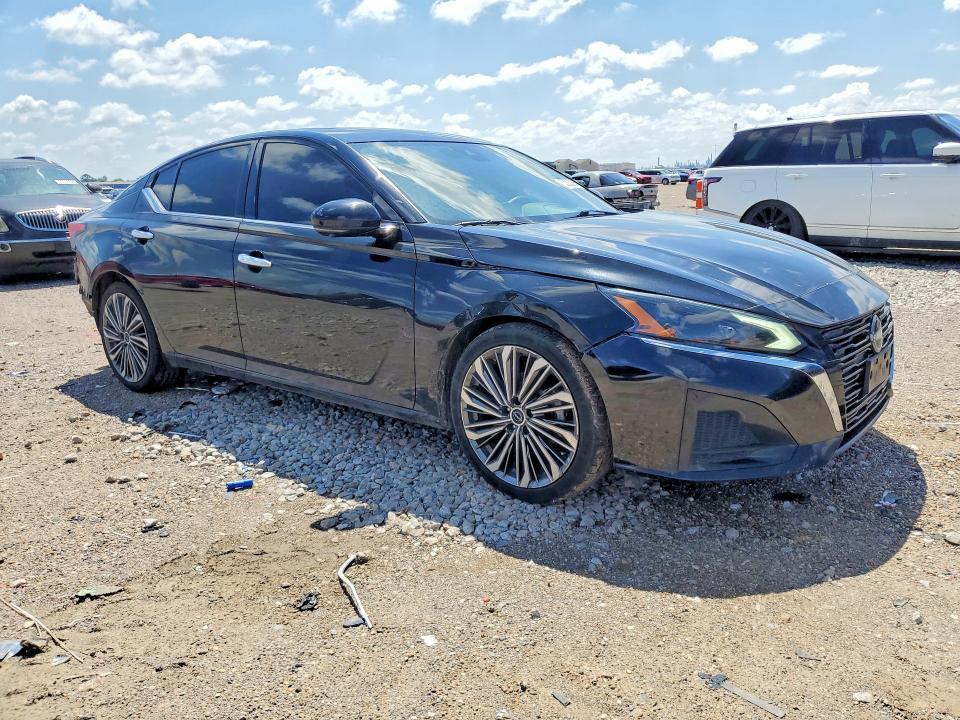 Продажа на аукционе авто 2023 Nissan Altima, vin: 1N4BL4EV8PN332010, номер лота: 53222056
