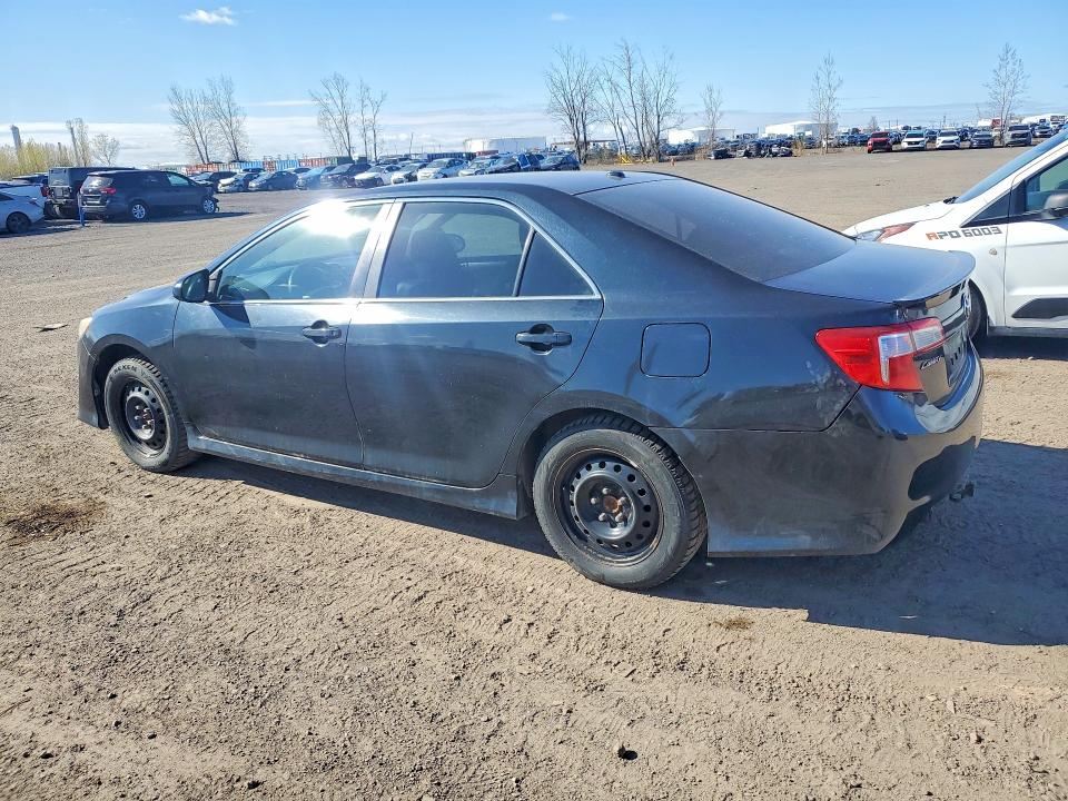 51830146 :رقم المزاد ، 4T1BF1FK1CU036763 vin ، 2012 Toyota Camry مزاد بيع