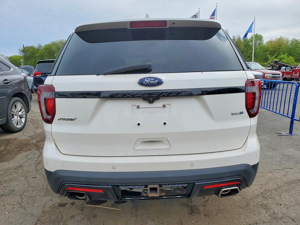 53102896 :رقم المزاد ، 1FM5K8GT0GGC83656 vin ، 2016 Ford Explorer مزاد بيع