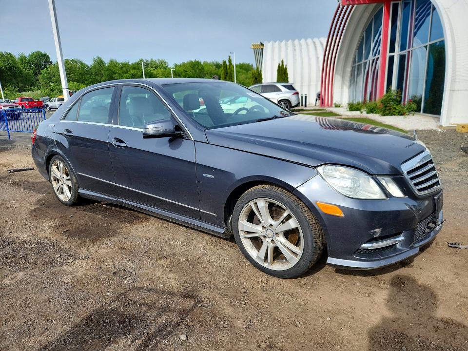 54424336 :رقم المزاد ، WDDHF8JB3CA561815 vin ، 2012 Mercedes-benz E مزاد بيع