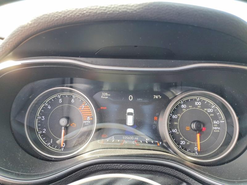 52882826 :رقم المزاد ، 1C4PJMDX2KD255688 vin ، 2019 Jeep Cherokee مزاد بيع