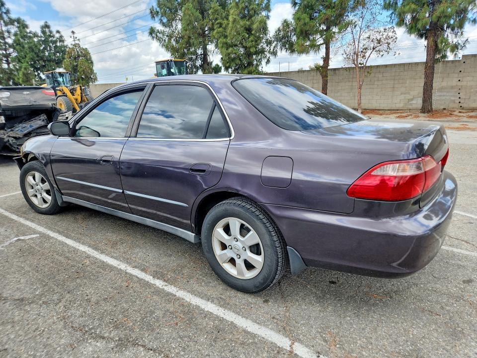 1998 Honda Accord მანქანა იყიდება აუქციონზე, vin: 1HGCG5640WA127058, აუქციონის ნომერი: 54503856