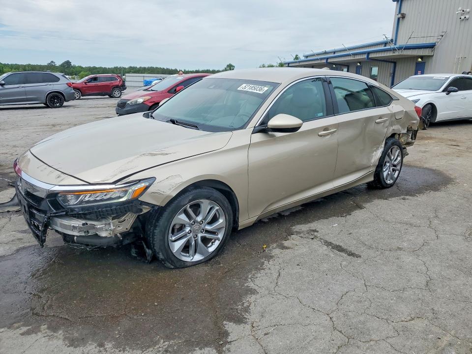 Auction sale of the 2018 Honda Accord, vin: 1HGCV1F19JA124799, lot number: 52185036