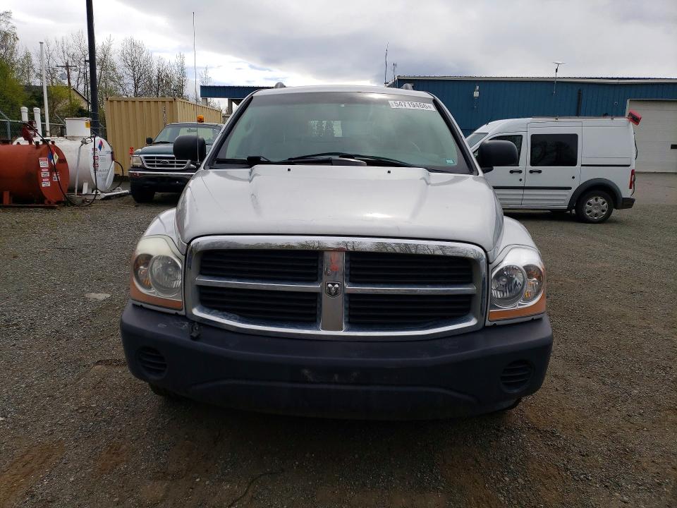 54719466 :رقم المزاد ، 1D4HB38N25F571706 vin ، 2005 Dodge Durango مزاد بيع