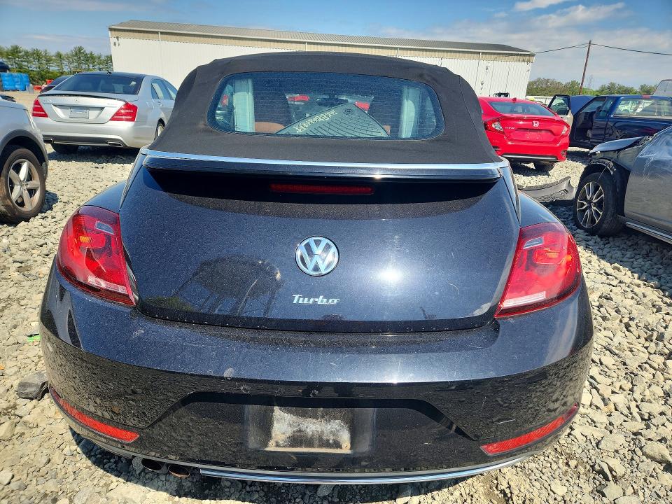 53024436 :رقم المزاد ، 3VW517AT7HM813782 vin ، 2017 Volkswagen Beetle مزاد بيع