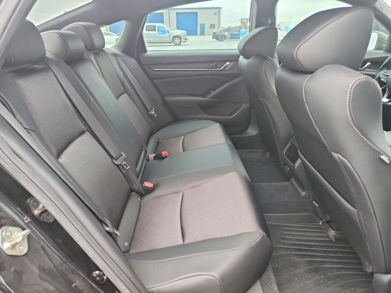 53137516 :رقم المزاد ، 1HGCV1F30KA074653 vin ، 2019 Honda Accord مزاد بيع