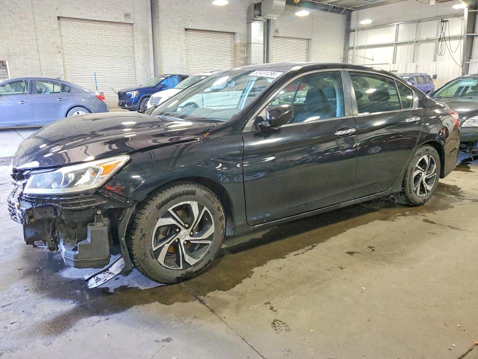 Auction sale of the 2017 Honda Accord, vin: 1HGCR2F35HA081746, lot number: 52431296