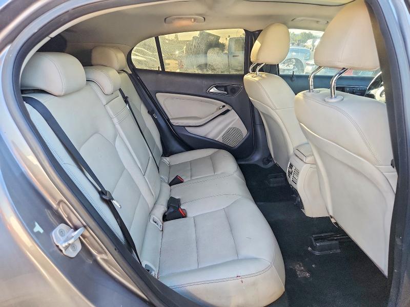 54645166 :رقم المزاد ، WDCTG4GB2FJ034364 vin ، 2015 Mercedes-benz Gla مزاد بيع