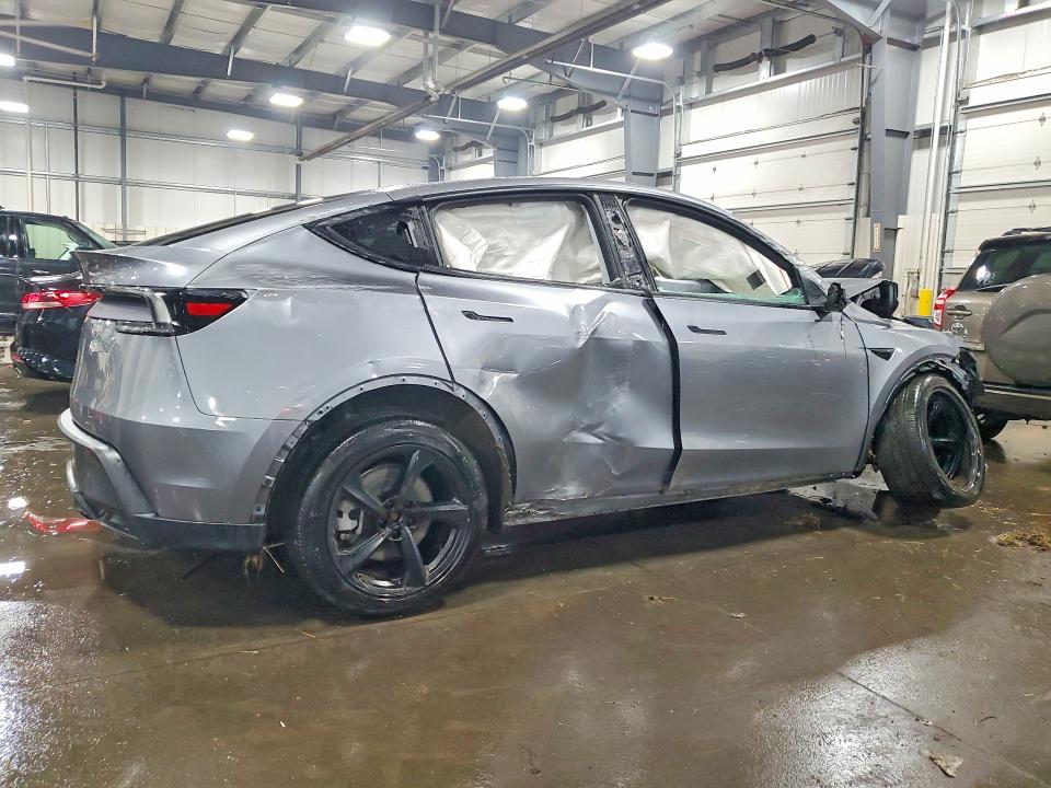 2026 Tesla Model Y მანქანა იყიდება აუქციონზე, vin: 7SAYGDEE3TF325261, აუქციონის ნომერი: 53957696
