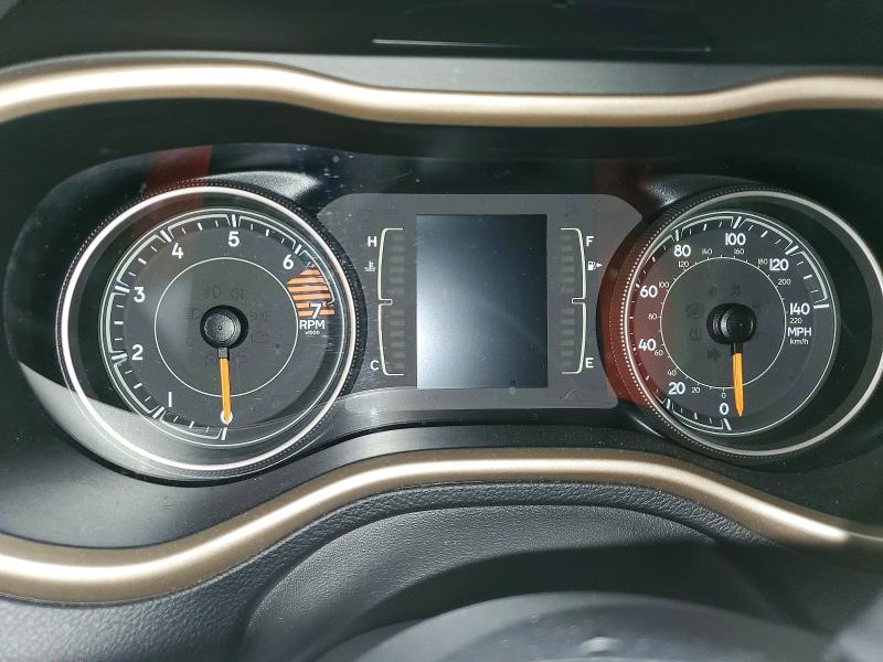 55132326 :رقم المزاد ، 1C4PJMCB4JD599642 vin ، 2018 Jeep Cherokee مزاد بيع